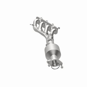 Nissan Armada Manifold Catalytic Converter - Right - Magnaflow - OEM Grade Direct-Fit - `17-`22