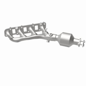 Nissan Titan Manifold Catalytic Converter - Right - Magnaflow - OEM Grade Direct-Fit - `17-`21