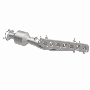 Nissan Titan Manifold Catalytic Converter - Right - Magnaflow - OEM Grade Direct-Fit - `17-`21