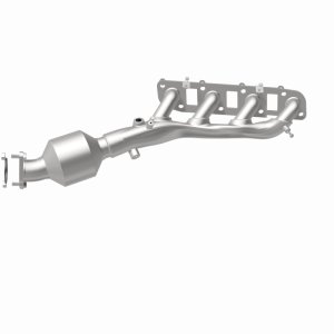 Nissan Titan Catalytic Converter - Left - Magnaflow - OEM Grade Direct-Fit - `17-`21
