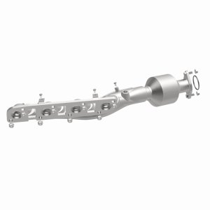 Nissan Titan Catalytic Converter - Left - Magnaflow - OEM Grade Direct-Fit - `17-`21