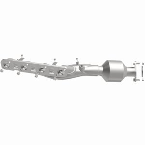 Nissan Titan Catalytic Converter - Left - Magnaflow - OEM Grade Direct-Fit - `17-`21