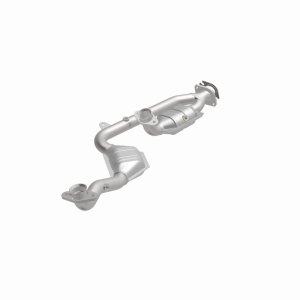 Lincoln Continental Catalytic Converter - Magnaflow - CARB Compliant Direct-Fit - `96-`00