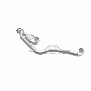 Lincoln Continental Catalytic Converter - Magnaflow - CARB Compliant Direct-Fit - `96-`00