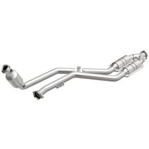Mercedes-Benz CLK320 Catalytic Converter - Magnaflow - California Direct-Fit - 2000 Mercedes-Benz CLK320 Catalytic Converter - Magnaflow - California Direct-Fit - 2000