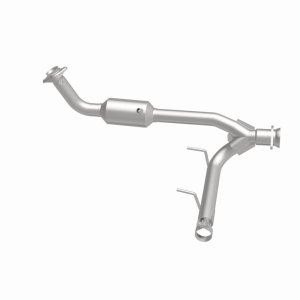 Lincoln Navigator Catalytic Converter - Magnaflow - Direct Fit - 2005