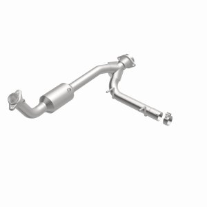 Lincoln Navigator Catalytic Converter - Magnaflow - Direct Fit - 2005