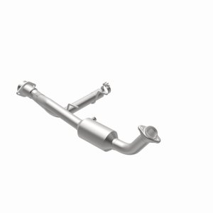 Lincoln Navigator Catalytic Converter - Magnaflow - Direct Fit - 2005