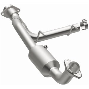 Lincoln Navigator Catalytic Converter - Magnaflow - Direct Fit - 2005