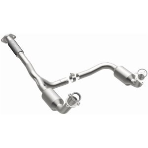 Buick Rainier Catalytic Converter - Magnaflow - California Grade CARB Compliant, Direct-Fit - 2004
