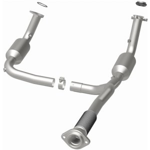 Buick Rainier Catalytic Converter - Magnaflow - California Grade CARB Compliant, Direct-Fit - 2004