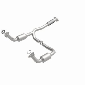 Buick Rainier Catalytic Converter - Magnaflow - California Grade CARB Compliant, Direct-Fit - 2004