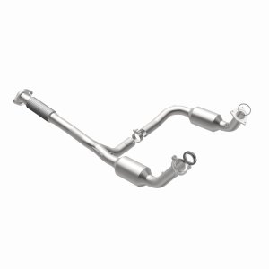 Buick Rainier Catalytic Converter - Magnaflow - California Grade CARB Compliant, Direct-Fit - 2004