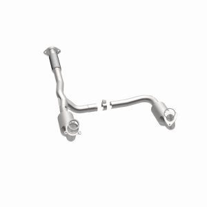 Buick Rainier Catalytic Converter - Magnaflow - California Grade CARB Compliant, Direct-Fit - 2004