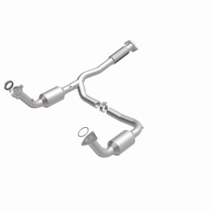 Buick Rainier Catalytic Converter - Magnaflow - California Grade CARB Compliant, Direct-Fit - 2004