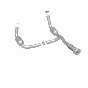 Buick Rainier Catalytic Converter - Magnaflow - California Grade CARB Compliant, Direct-Fit - 2004