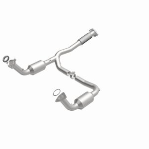 Chevrolet Trailblazer EXT Catalytic Converter - Magnaflow - California Grade CARB Compliant, Direct-Fit - 2004