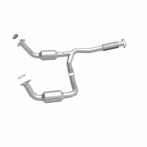 Chevrolet Trailblazer EXT Catalytic Converter - Magnaflow - California Grade CARB Compliant, Direct-Fit - 2004