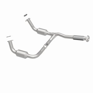 Chevrolet Trailblazer EXT Catalytic Converter - Magnaflow - California Grade CARB Compliant, Direct-Fit - 2004