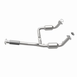 Chevrolet Trailblazer EXT Catalytic Converter - Magnaflow - California Grade CARB Compliant, Direct-Fit - 2004