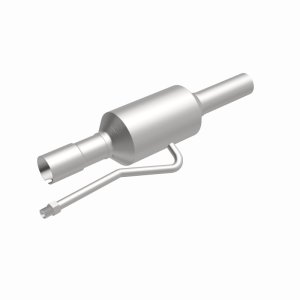 Dodge Ram Catalytic Converter - Magnaflow - Direct Fit, CARB Compliant - 2002