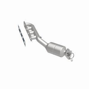 Nissan Titan Performance Exhaust - Magnaflow - California Grade CARB Compliant Direct-Fit - `04-`06