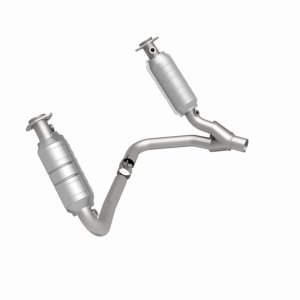 Mitsubishi Raider Performance Exhaust - Magnaflow - Direct Fit Catalytic Converter - 2006