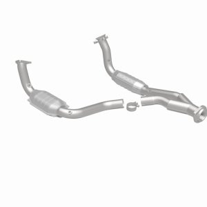 Chevrolet SSR Catalytic Converter - Magnaflow - California Grade CARB Compliant Direct-Fit - 2003