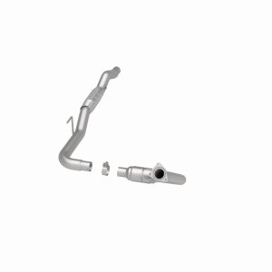 Chevrolet Silverado 2500 Catalytic Converter - Magnaflow - California Grade CARB Compliant Direct-Fit - 2000