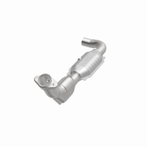 Ford Expedition Catalytic Converter - Magnaflow - California Grade CARB Compliant Direct-Fit - `99-`00