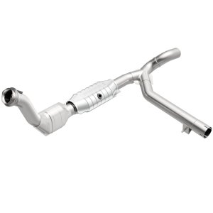 Ford Expedition Catalytic Converter - Magnaflow - California Grade CARB Compliant Direct-Fit - `99-`00 Ford Expedition Catalytic Converter - Magnaflow - California Grade CARB Compliant Direct-Fit - `99-`00