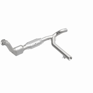 Ford Expedition Catalytic Converter - Magnaflow - California Grade CARB Compliant Direct-Fit - `99-`00