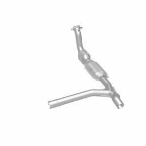 Ford Expedition Catalytic Converter - Magnaflow - California Grade CARB Compliant Direct-Fit - `99-`00