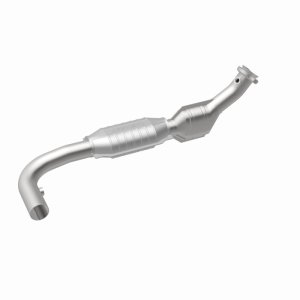 Ford Expedition Catalytic Converter - Magnaflow - California Grade CARB Compliant Direct-Fit - `97-`00