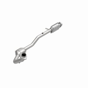 Ford Explorer Catalytic Converter - Magnaflow - California Grade CARB Compliant Direct-Fit - `99-`01