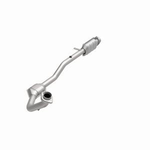 Ford Explorer Catalytic Converter - Magnaflow - California Grade CARB Compliant Direct-Fit - `99-`01