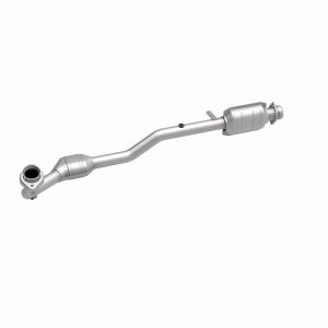 Ford Explorer Catalytic Converter - Magnaflow - California Grade CARB Compliant Direct-Fit - `99-`01