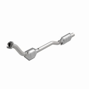 Ford Explorer Catalytic Converter - Magnaflow - CARB Compliant Direct-Fit - `99-`01