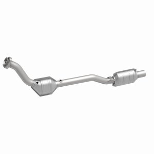 Ford Explorer Catalytic Converter - Magnaflow - CARB Compliant Direct-Fit - `99-`01
