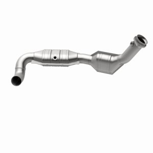 Ford Expedition Catalytic Converter Direct-Fit - Magnaflow - California Grade CARB Compliant - 2001