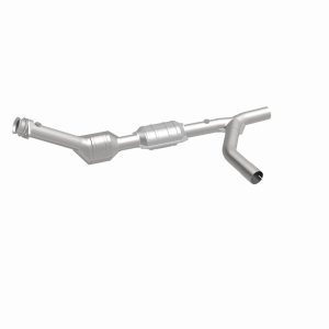 Ford E-150 Econoline Catalytic Converter - Magnaflow - Direct-Fit - `00-`02
