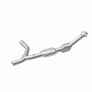 Ford E-150 Econoline Club Wagon Catalytic Converter - Magnaflow - Direct-Fit - `00-`02