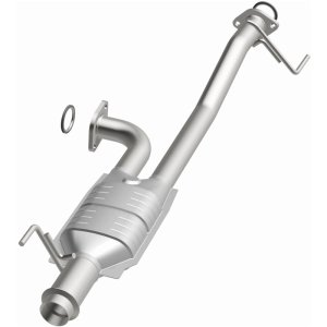 Toyota Tundra Catalytic Converter - Rear - Magnaflow - California Grade CARB Compliant Direct-Fit - `00-`02