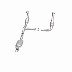 Ford Explorer Catalytic Converter - Magnaflow - CARB Compliant Direct-Fit - `02-`03