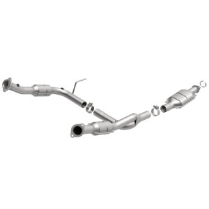 Ford Explorer Catalytic Converter - Magnaflow - CARB Compliant Direct-Fit - `02-`03