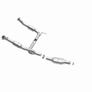 Ford Explorer Catalytic Converter - Magnaflow - CARB Compliant Direct-Fit - `02-`03