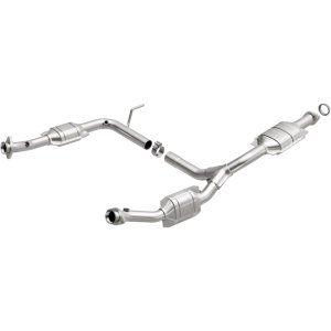 Ford Explorer Catalytic Converter - Magnaflow - California Grade CARB Compliant - `02-`03