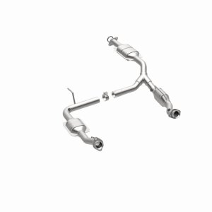 Ford Explorer Catalytic Converter - Magnaflow - California Grade CARB Compliant - `02-`03
