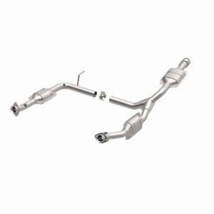 Ford Explorer Catalytic Converter - Magnaflow - California Grade CARB Compliant - `02-`03