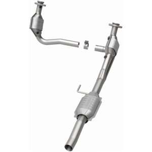 Dodge Dakota Catalytic Converter - Magnaflow - Direct-Fit, California Grade CARB Compliant - `00-`03